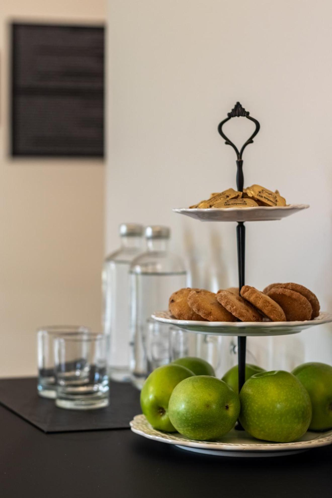 Il Faro Luxury Rooms & Lounge 斯培西亚 外观 照片