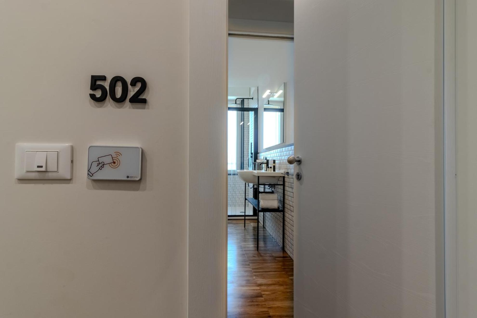 Il Faro Luxury Rooms & Lounge 斯培西亚 外观 照片