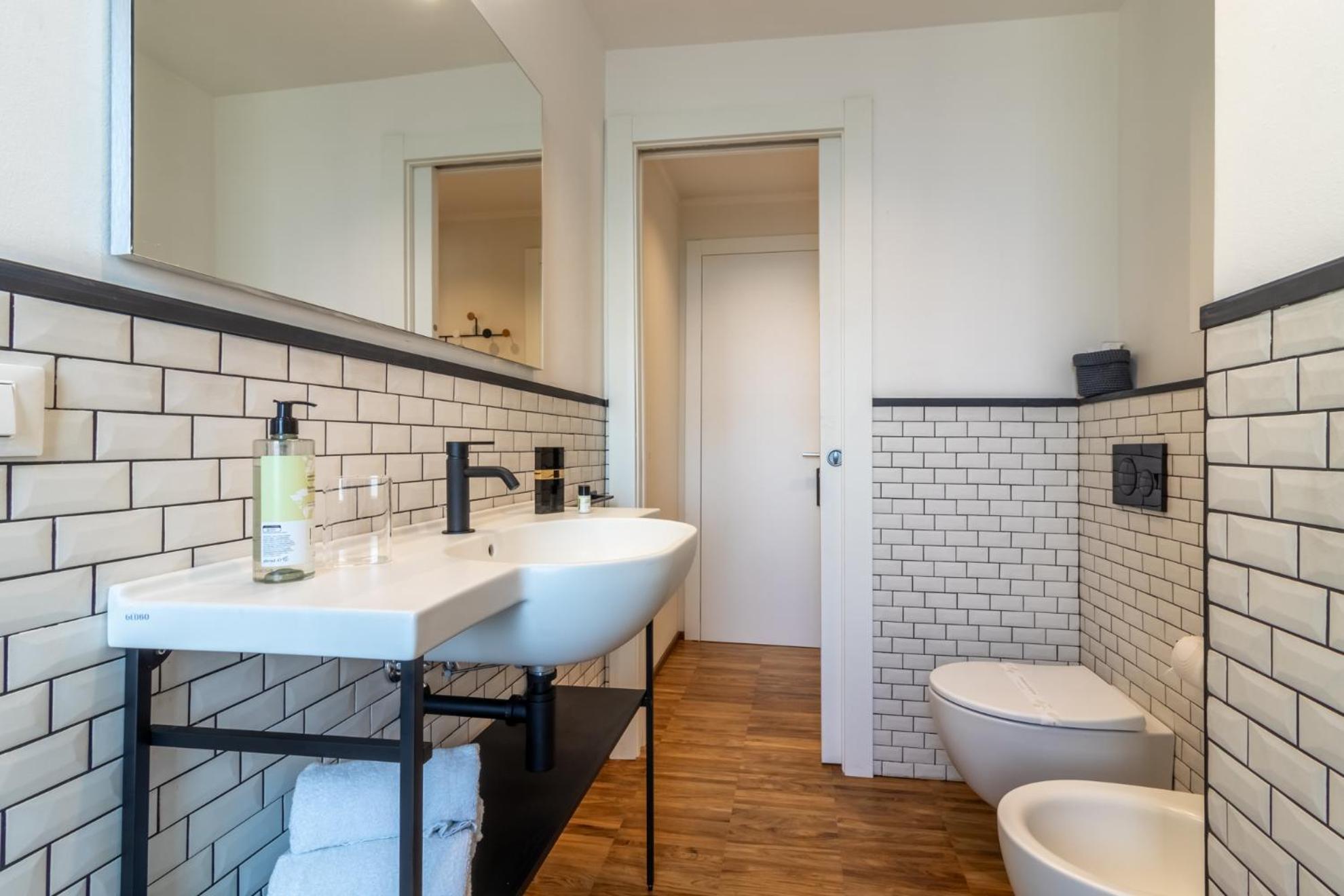 Il Faro Luxury Rooms & Lounge 斯培西亚 外观 照片