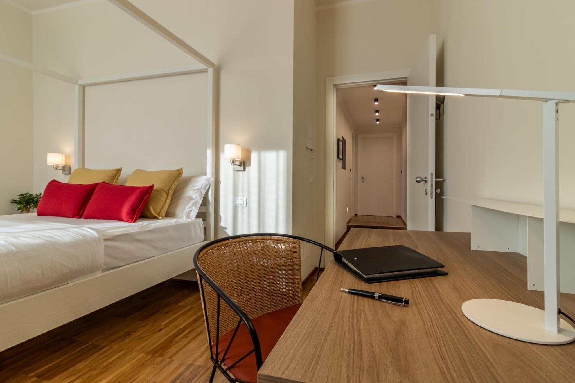 Il Faro Luxury Rooms & Lounge 斯培西亚 外观 照片